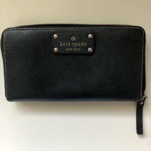 Kate spade long wallet in black